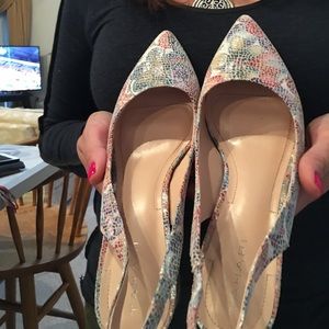 Tahari spring shoe