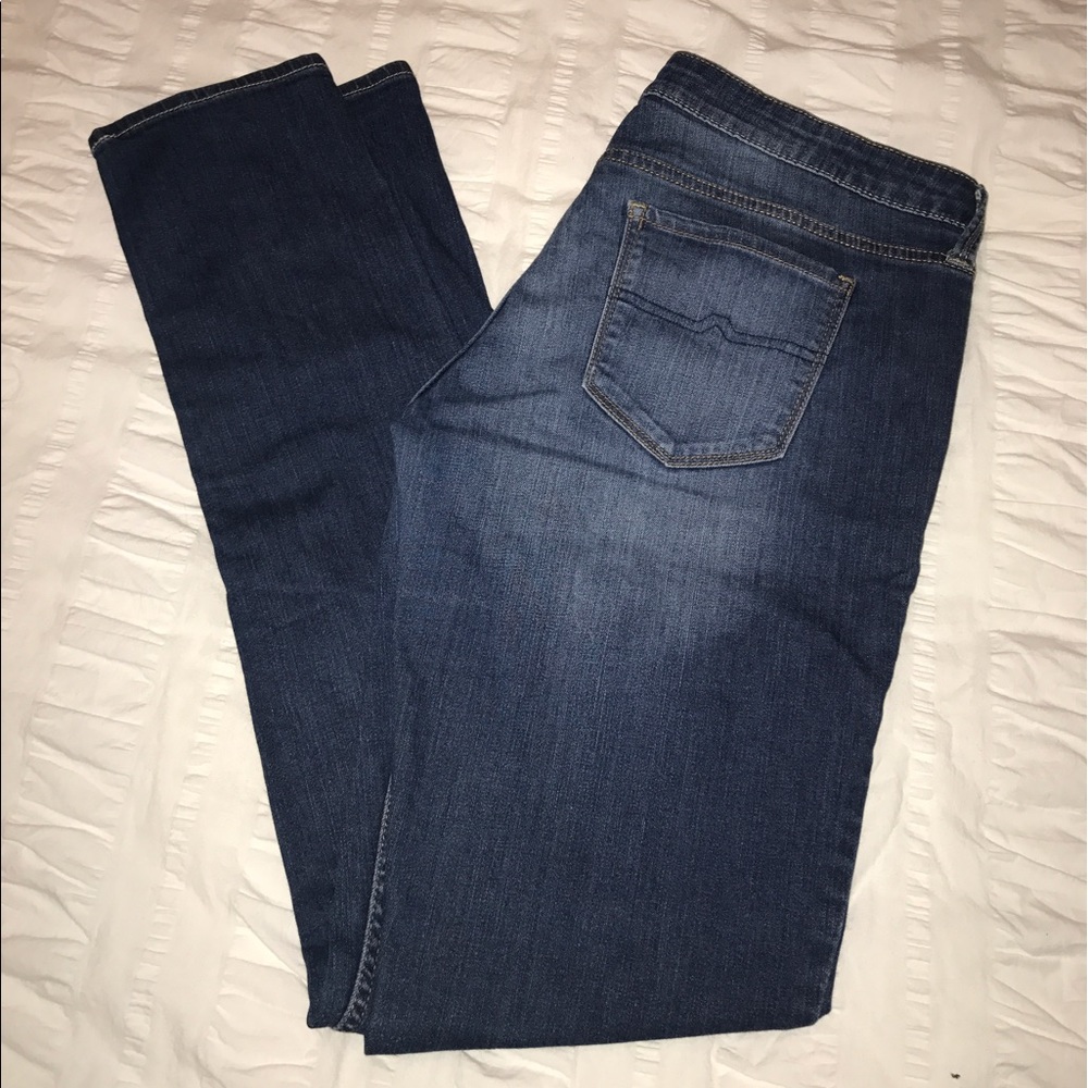 Size 11 LONG Arizona Super Skinny Jeans