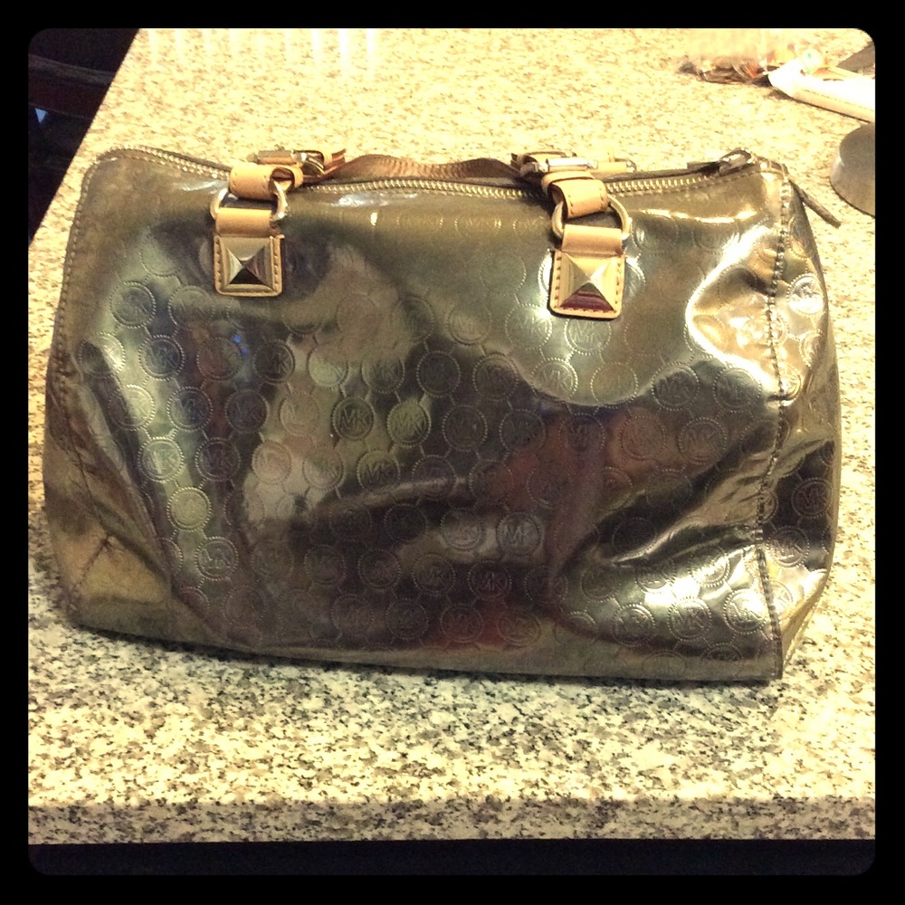 A purse