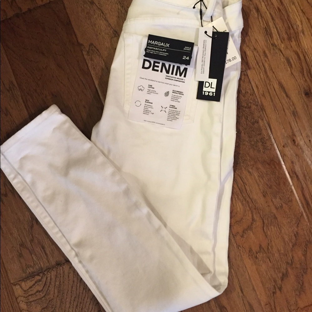 NWT DL1961 MARGAUX SKINNY JEANS