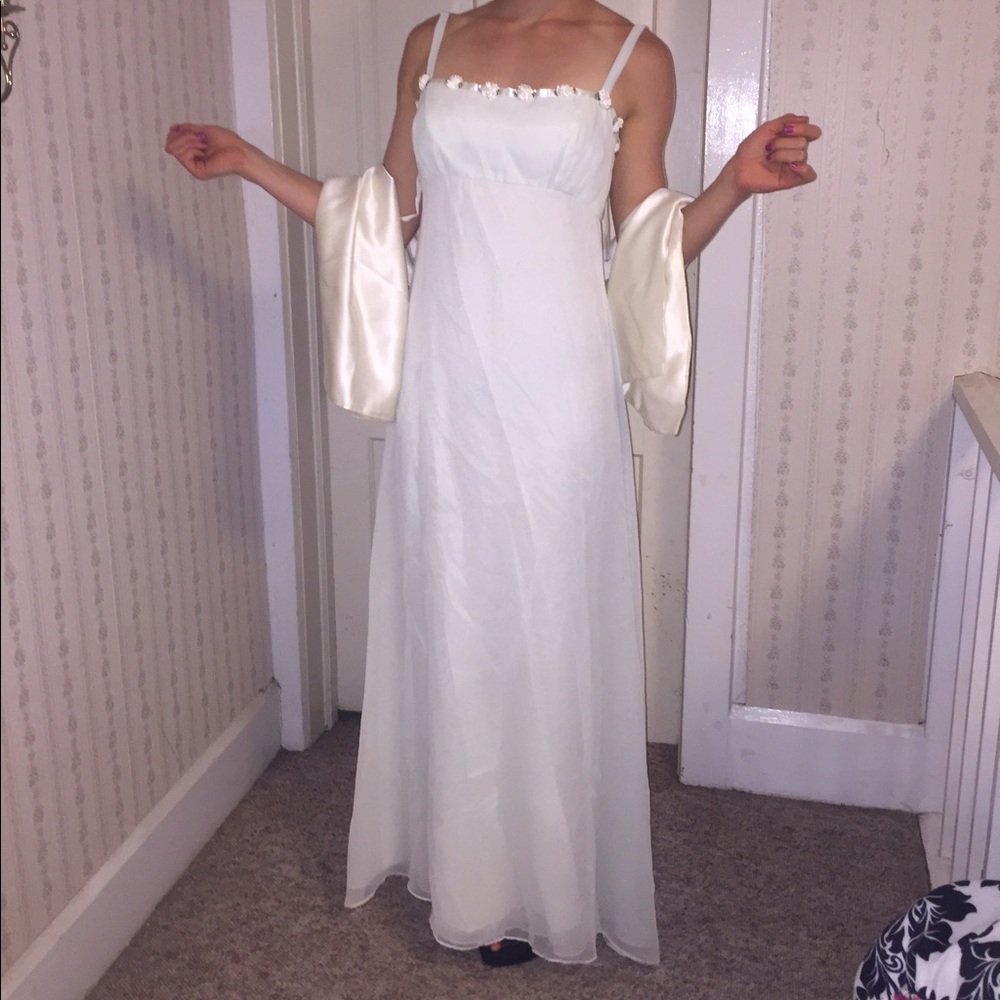 Simple light green dress