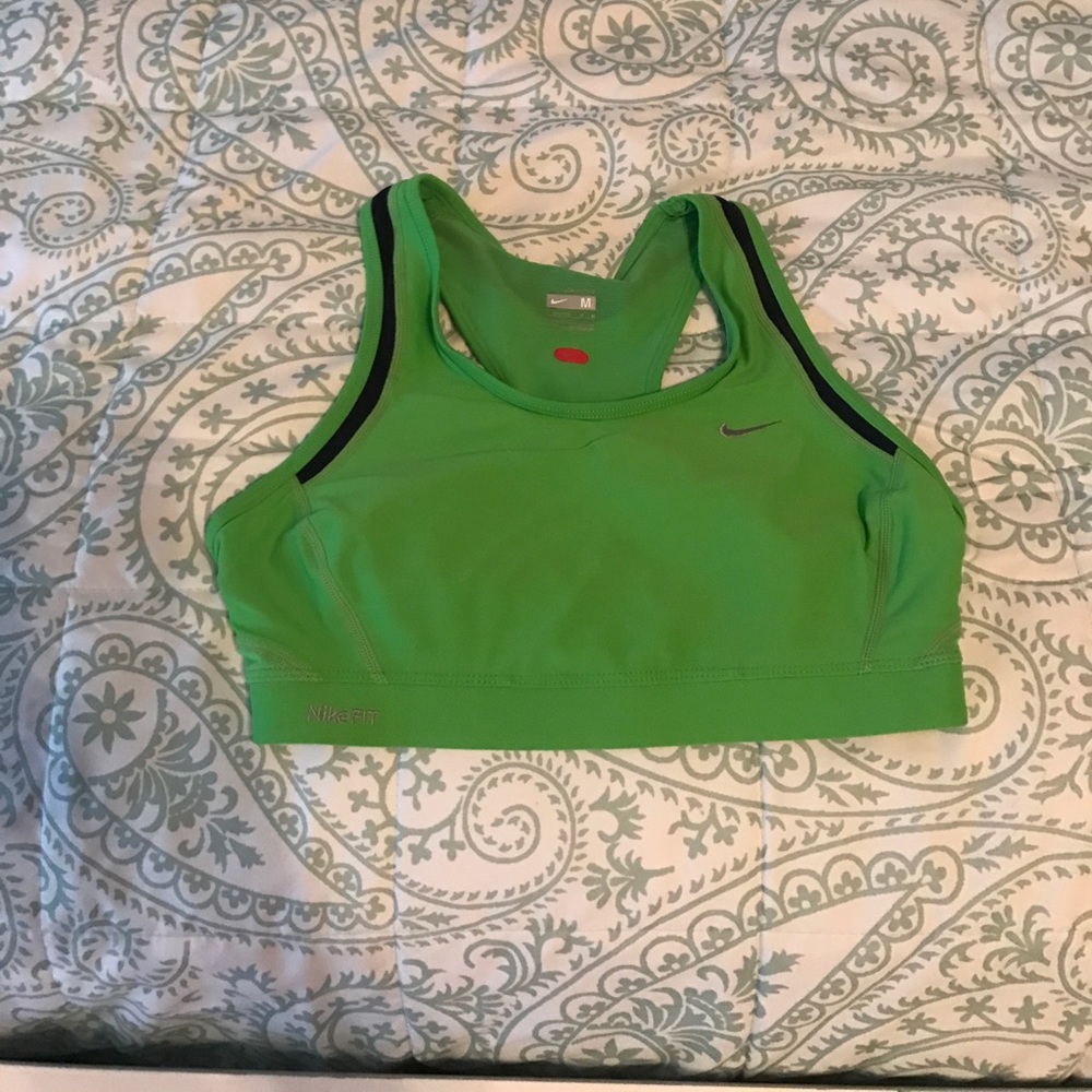 Nike bra medium