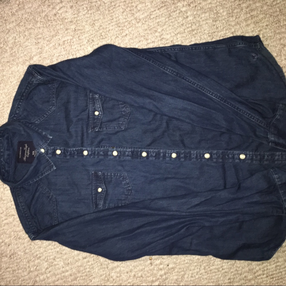 American Eagle Denim Button up Size Medium