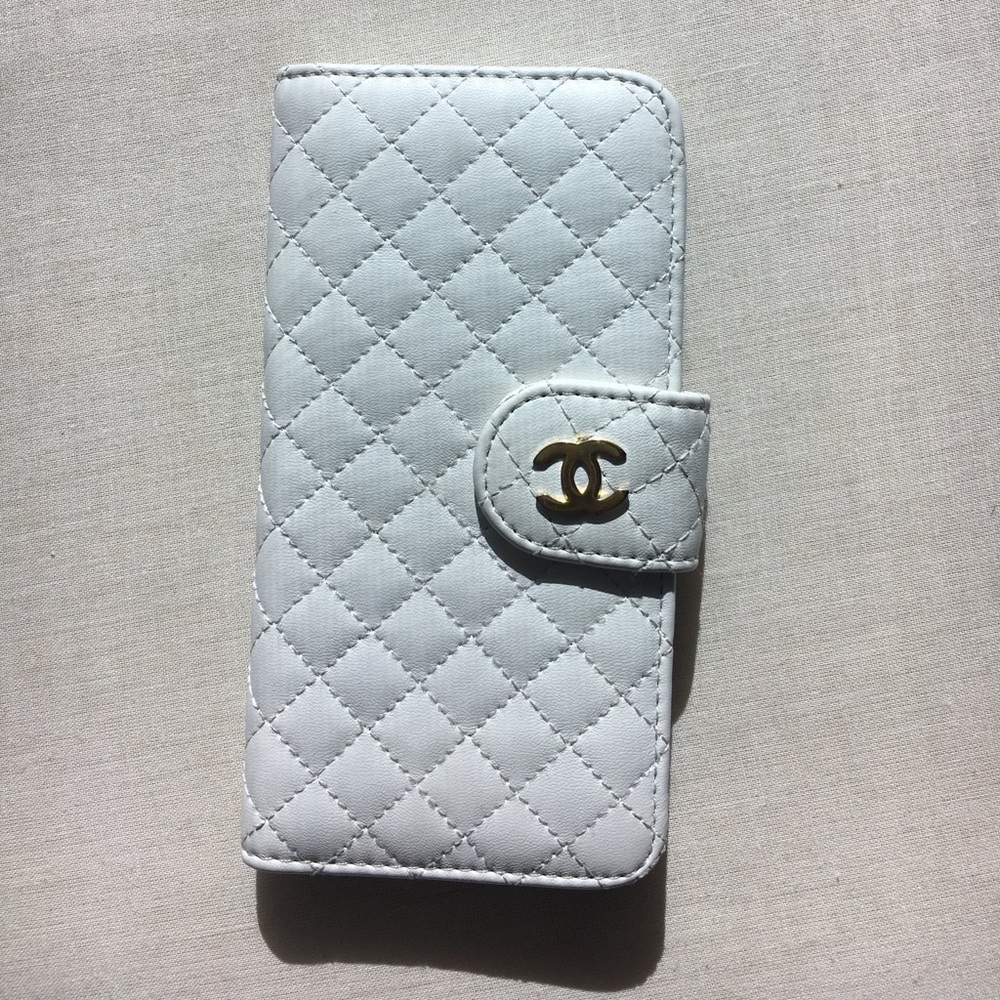White Chanel iPhone 6/6s Phone Case