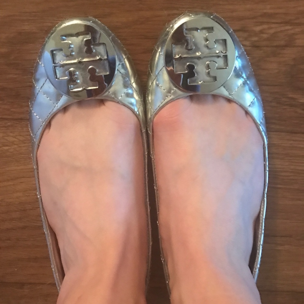Tori Burch silver flats