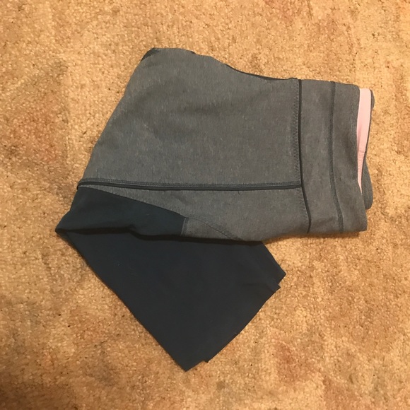 Lulu lemon cropped leggings - Picture 4 of 4