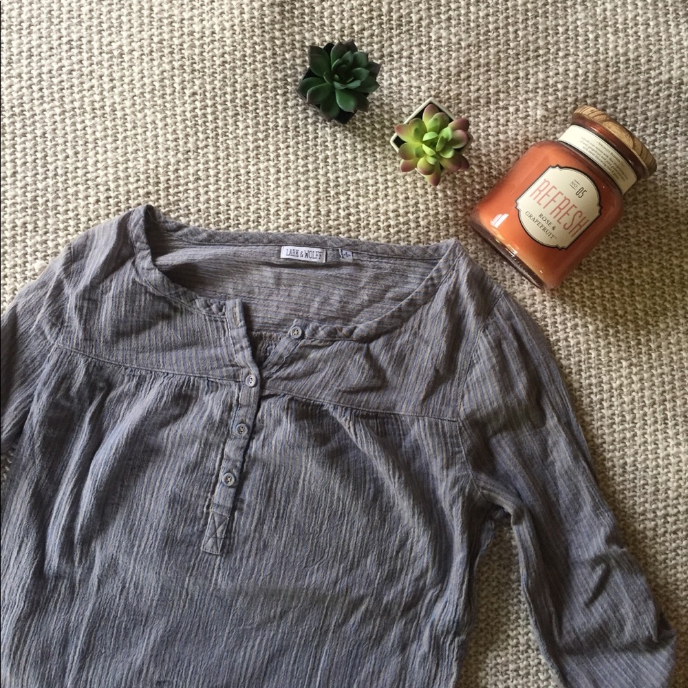 Three quarter cotton button shirt