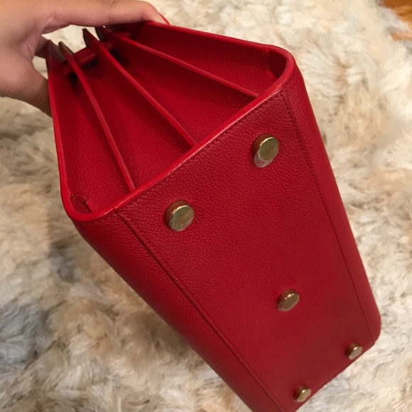 ❌ SOLD ❌ Saint Laurent Baby Sac De Jour Bag - Picture 5 of 8