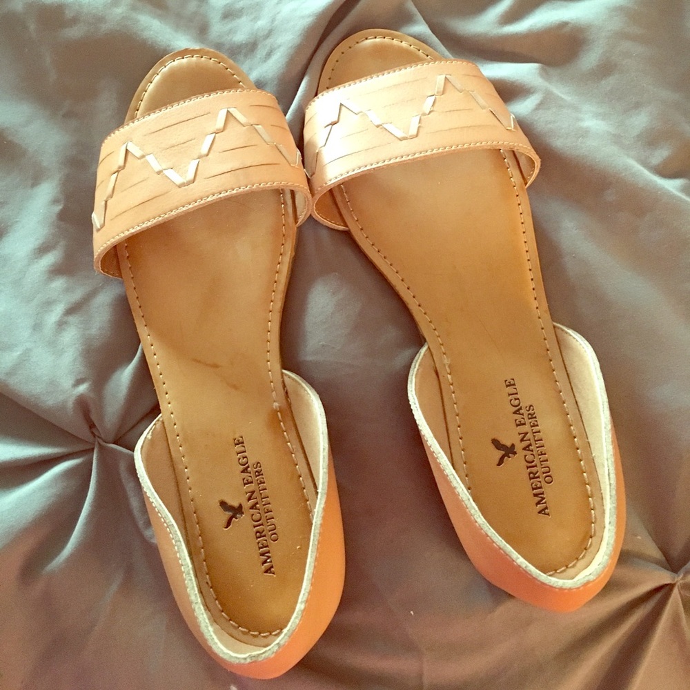 Beige/gold American Eagle open toe flats, size 9