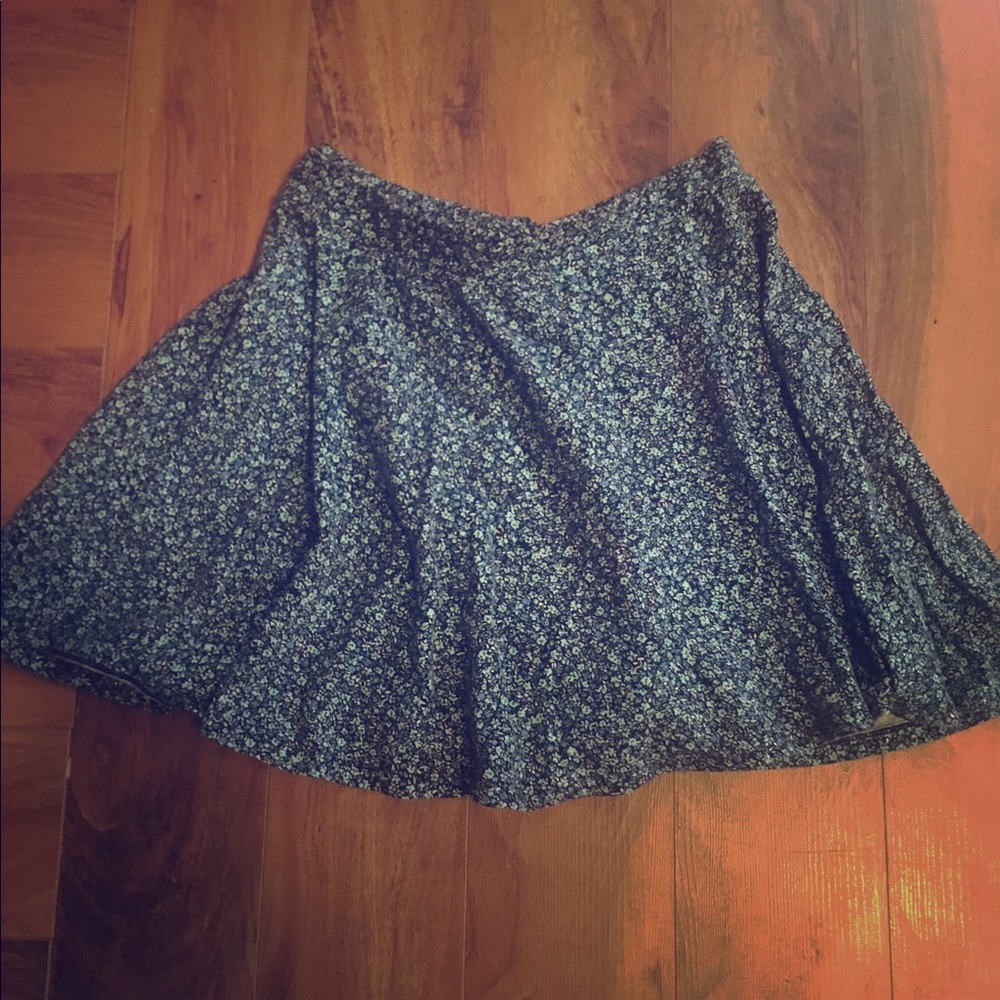 High waisted skirt.