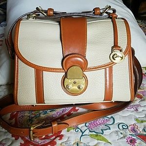 Dooney and Bourke Lockhart carrier. GUC