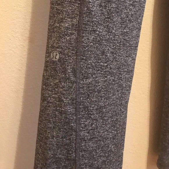 Lululemon athletica straight leg legging pant - Picture 2 of 3