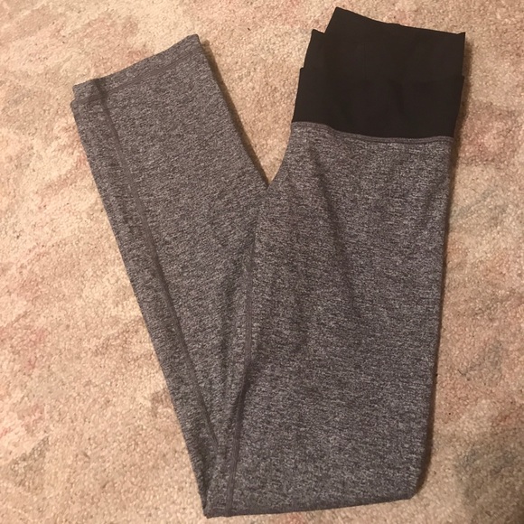 Lululemon athletica straight leg legging pant - Picture 3 of 3