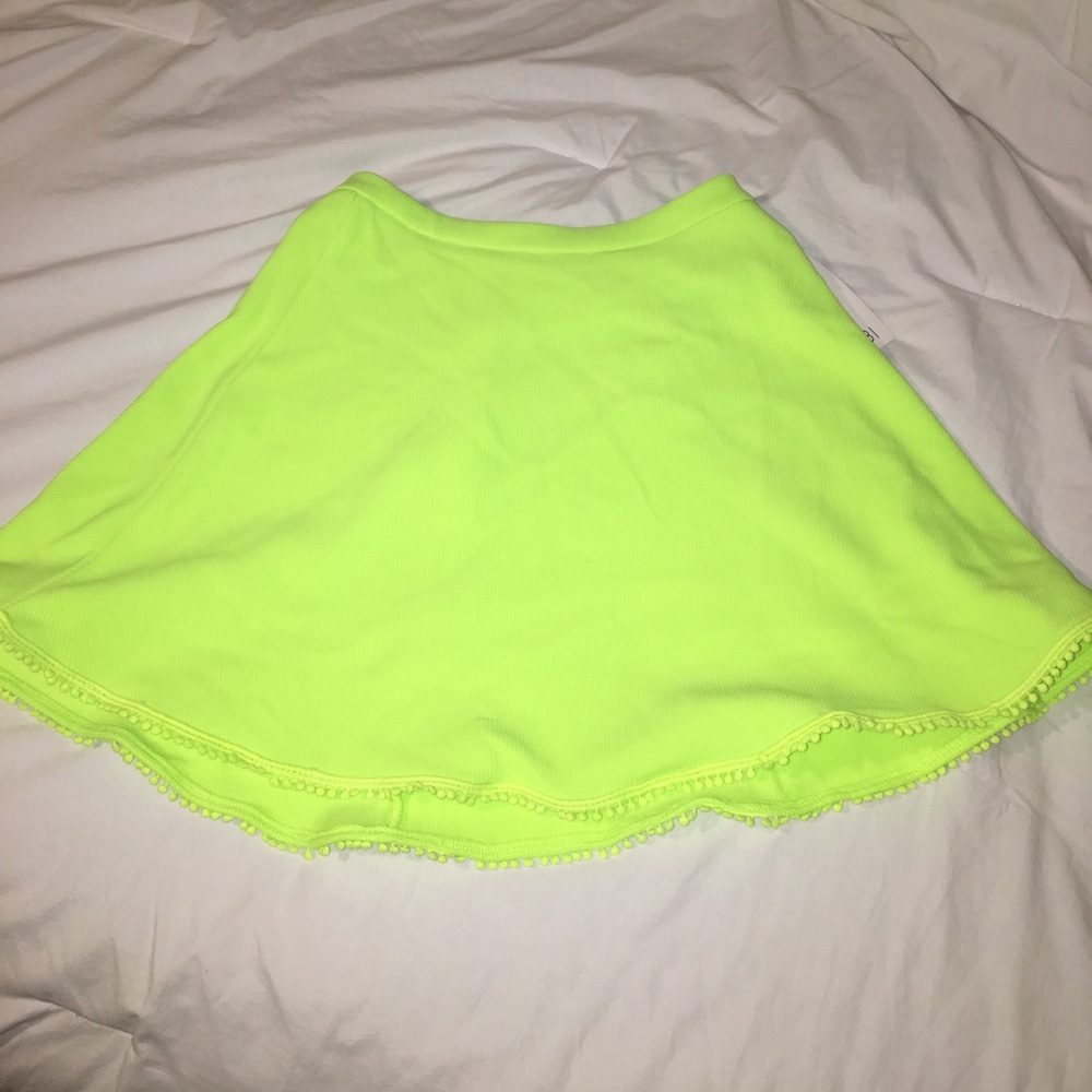 Neon yellow skater skirt