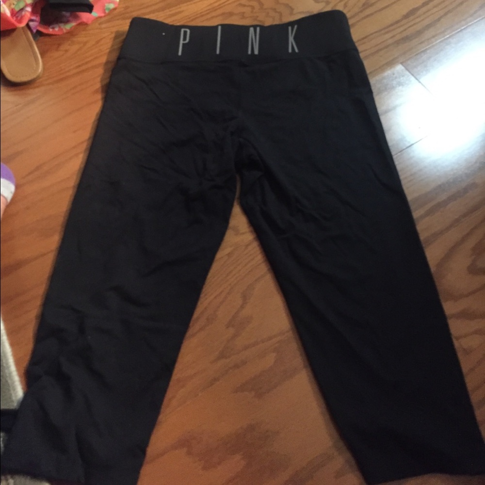 Final drop! Cropped Victoria Secret Pink leggings