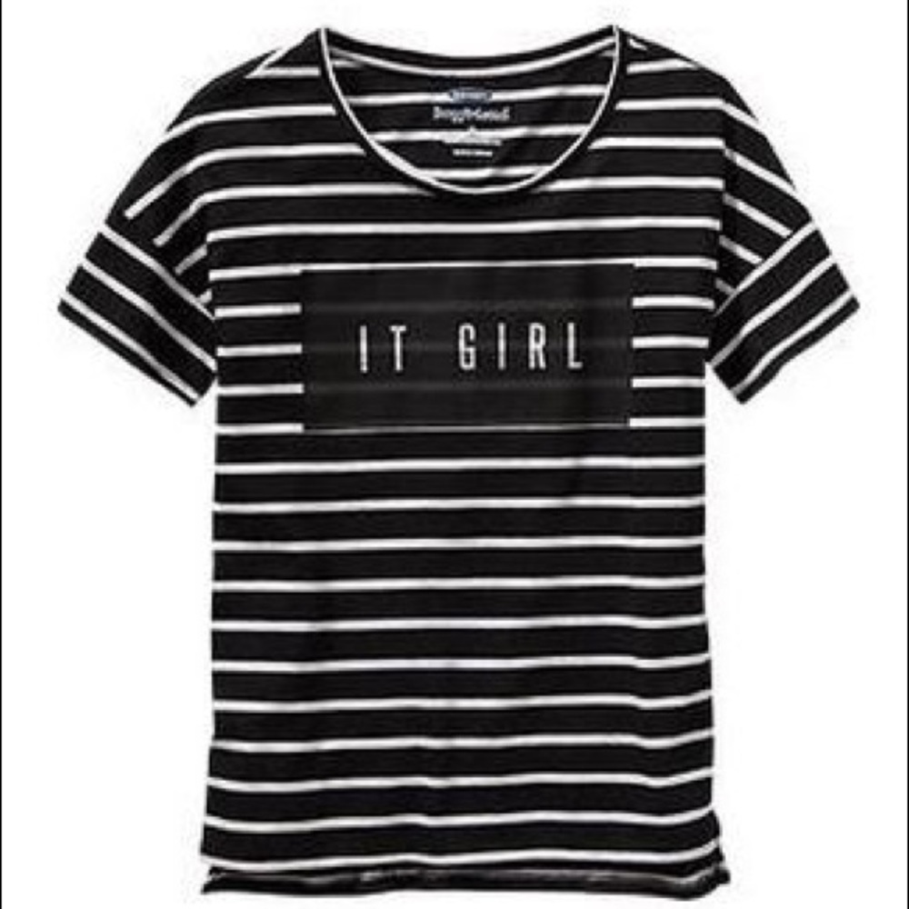 It girl tee shirt💙