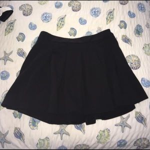 Pleated skirt