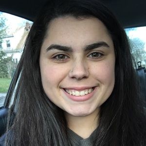 Meet your Posher, Alexis
