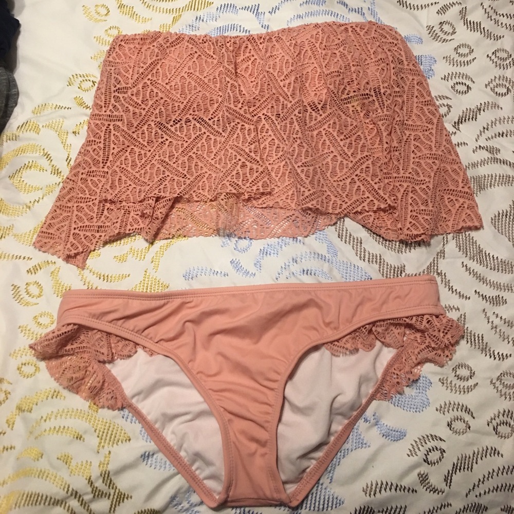 Gianni Bini Flutter Top Strapless Bikini