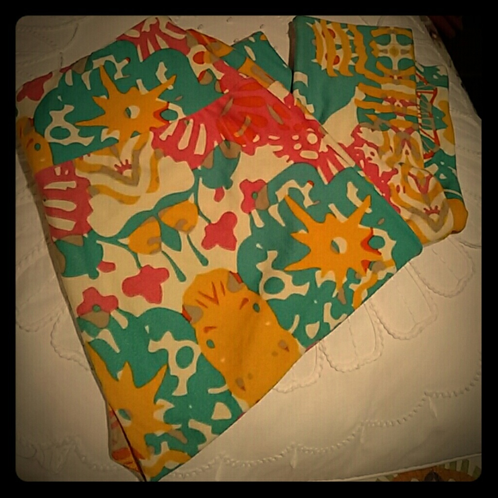 LuLa Roe One Size Leggings