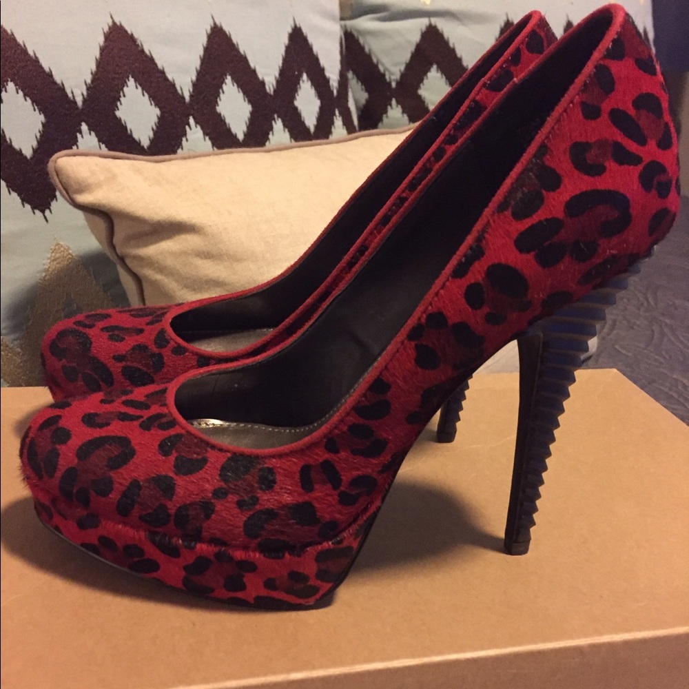 Red and Black Leopard Pumps 👠