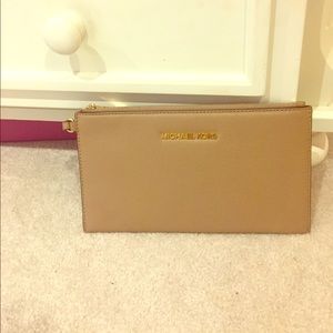 Michael Kors Clutch