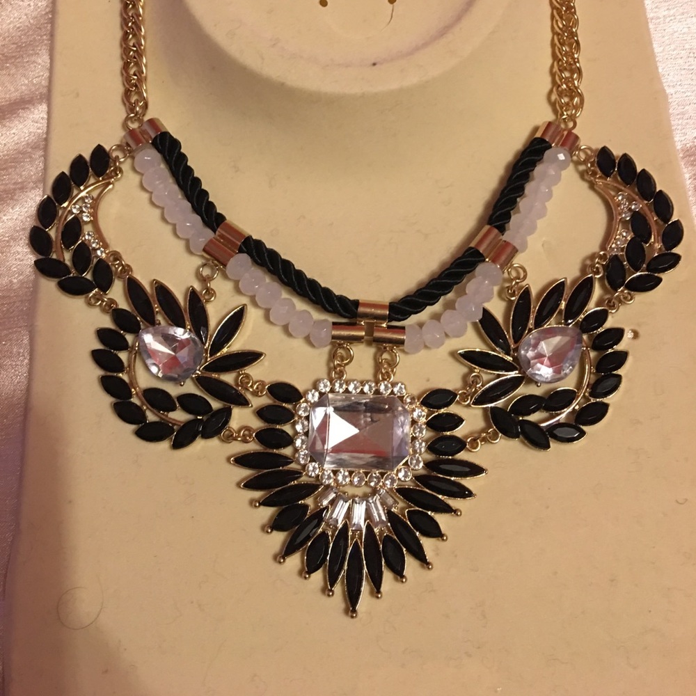 Necklace - Picture 2 of 4
