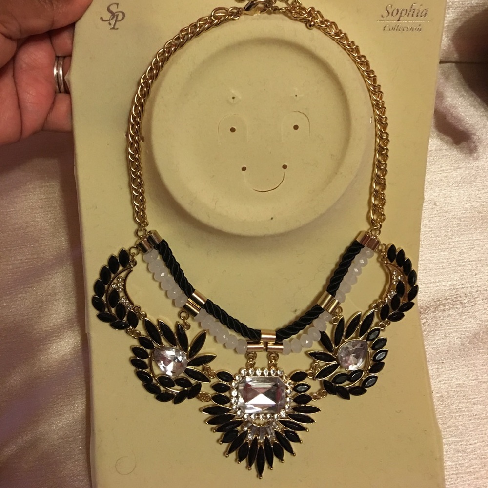 Necklace - Picture 3 of 4