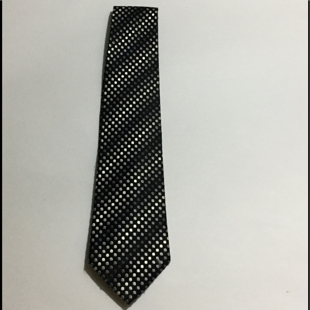 100% Silk Geoffrey Beene Tie