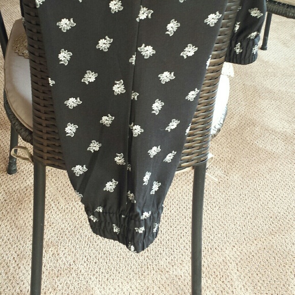 OLD NAVY Jogger, BLK & WHT Cotton Print Pants-M - Picture 2 of 5