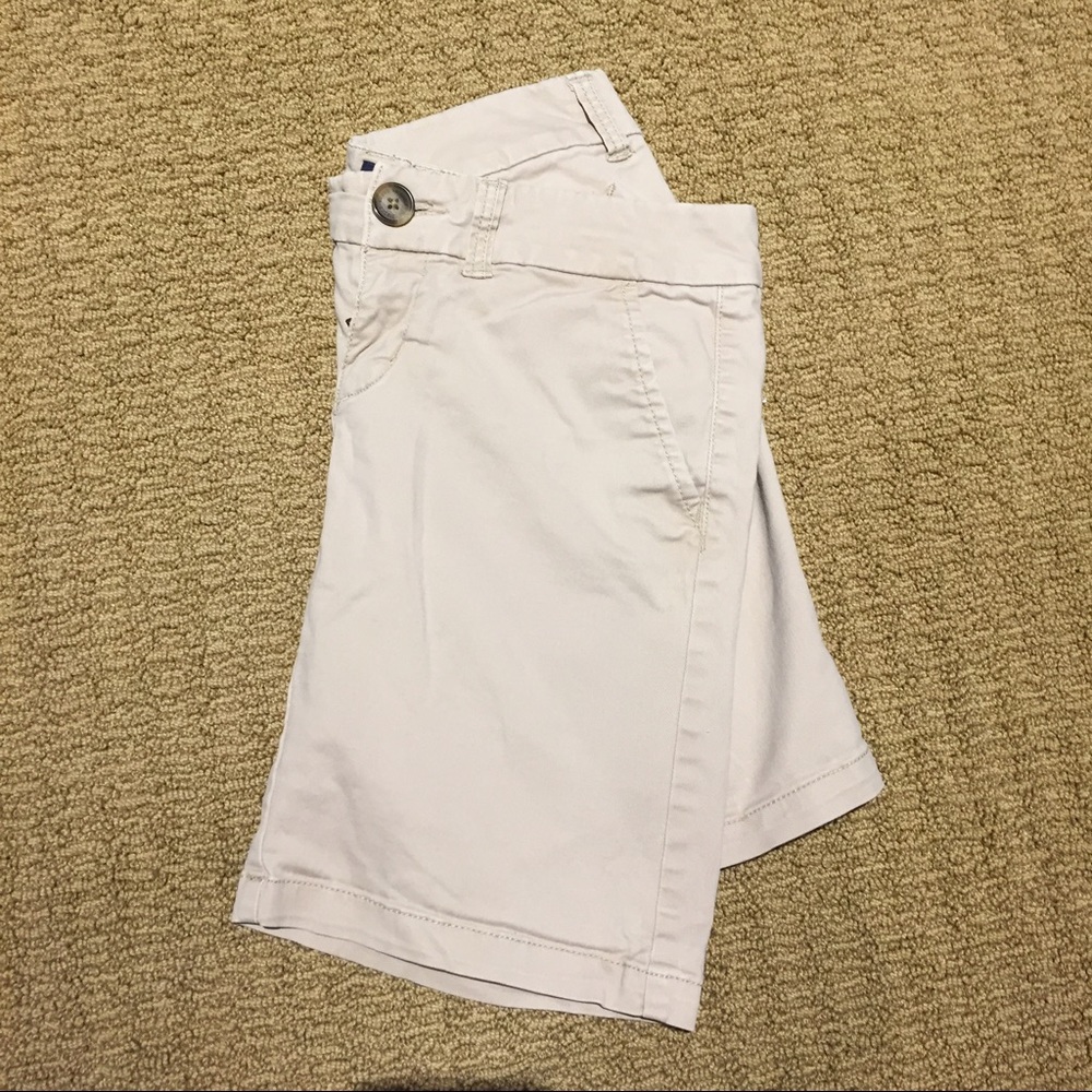 Size 0 American Eagle Bermuda Stretch Shorts