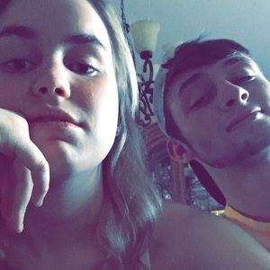 Meet your Posher, Caitlyn