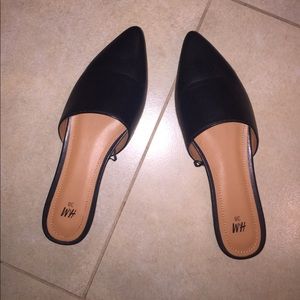 H&M brand new black mule slides