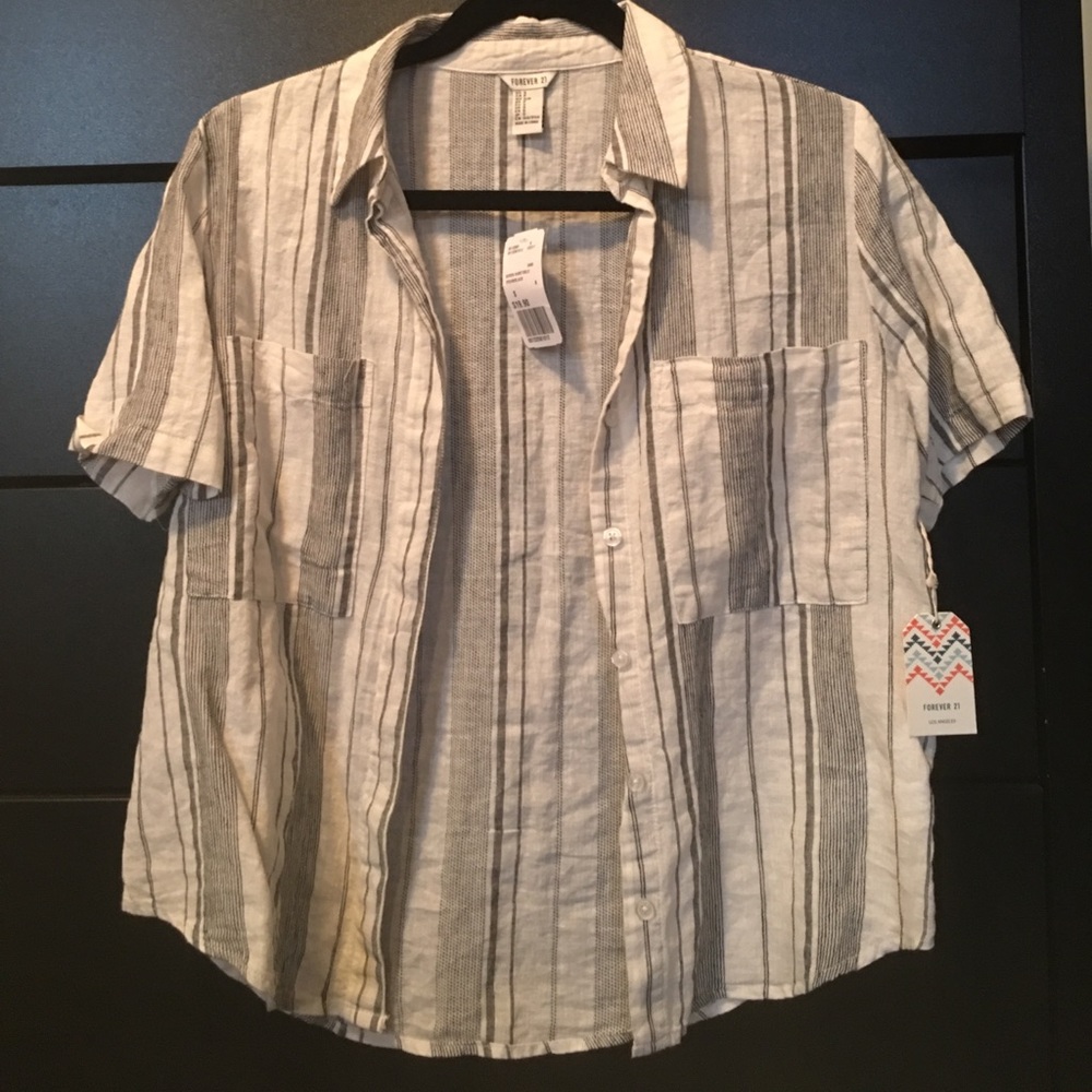 Forever 21  button up with tags