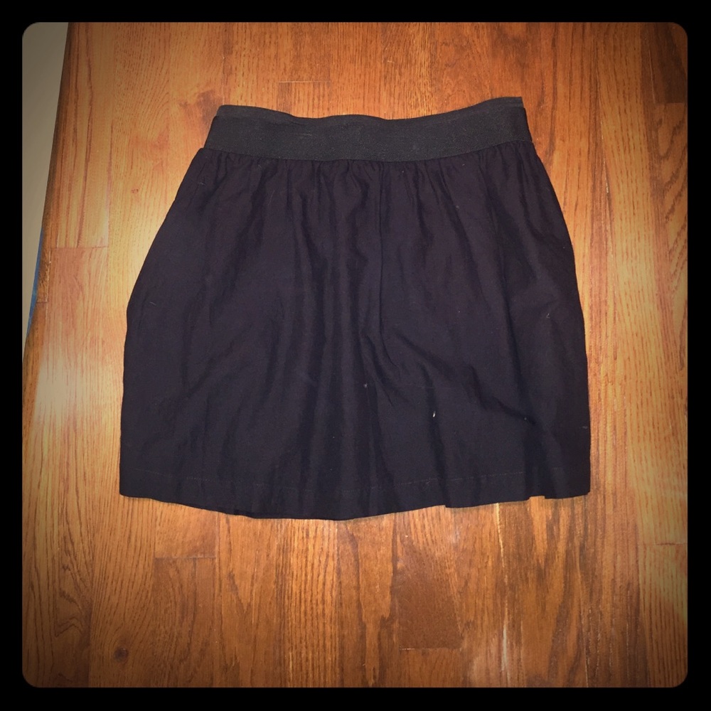 black skirt