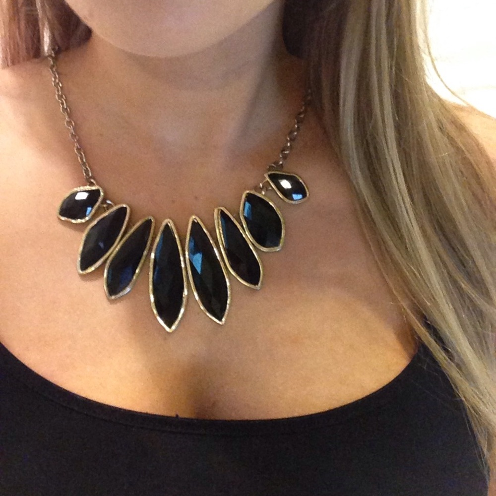 Statement necklace
