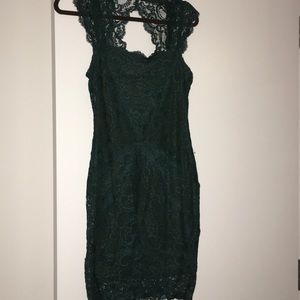 Amazing Nicole Miller cocktail lace dress!
