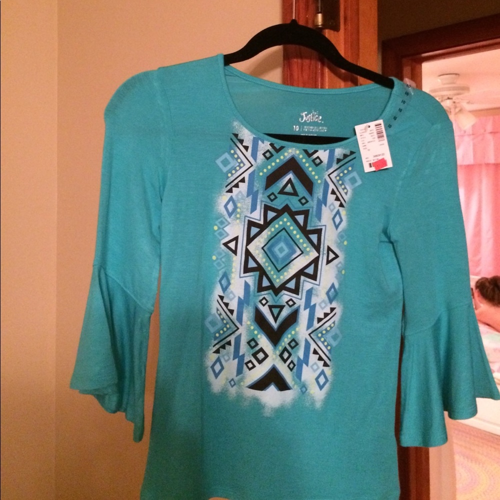 Justice long sleeve girls top. New with tag