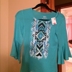 Justice long sleeve girls top. New with tag