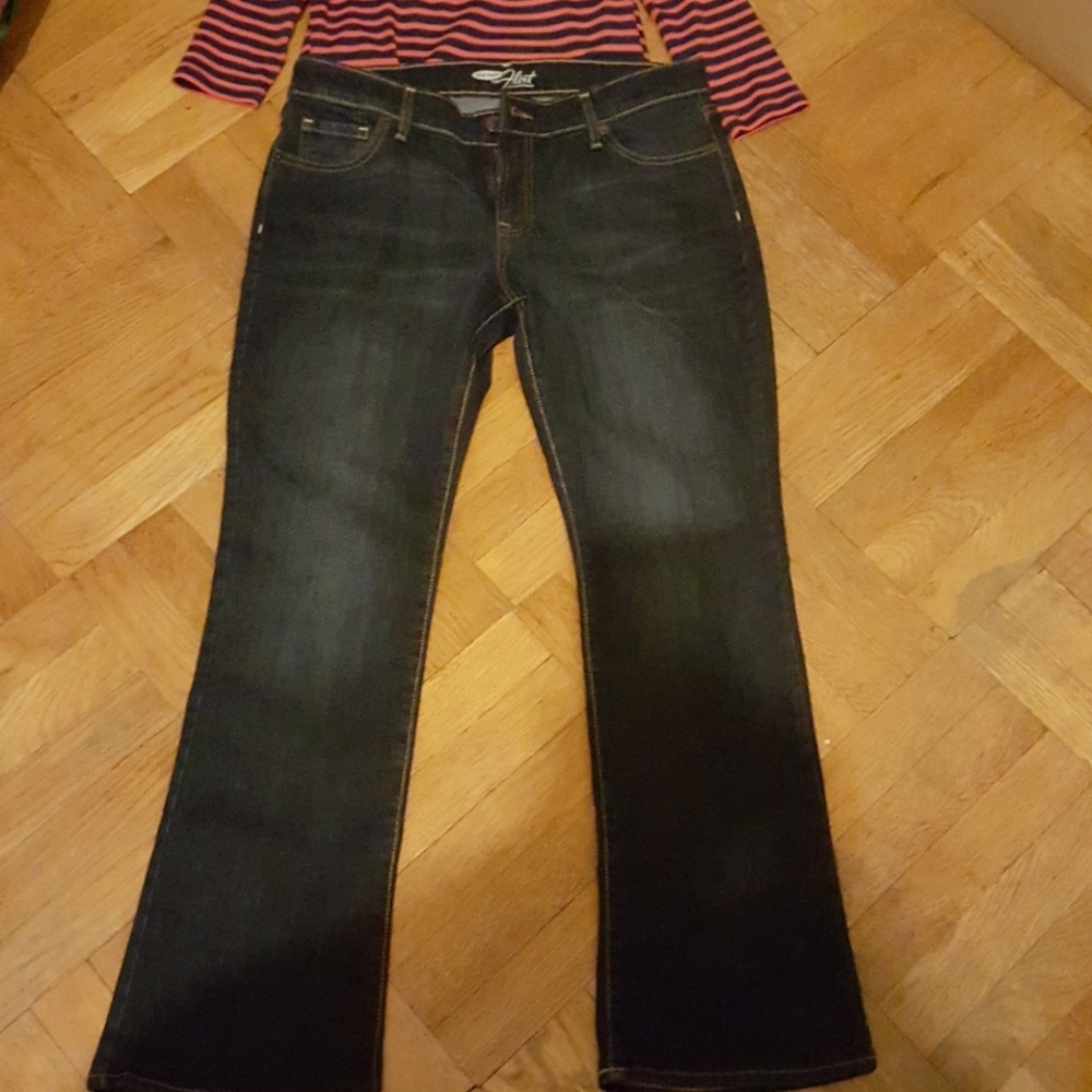 Old Navy Flirt Bootcut Dark Jeans
