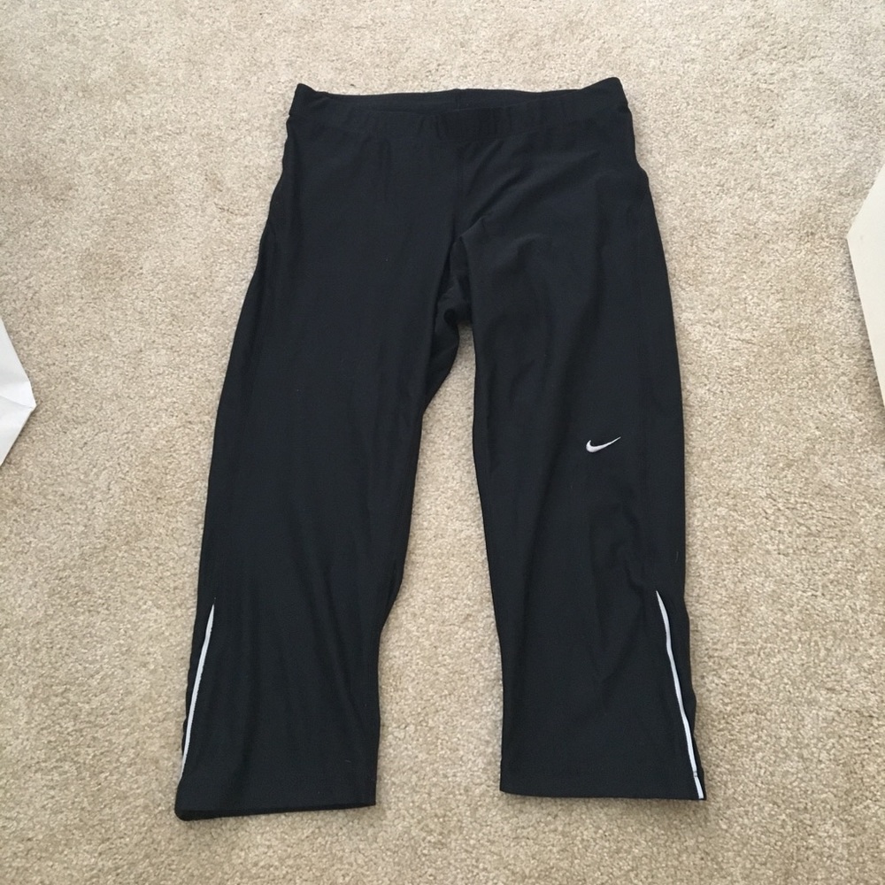 Nike cropped leggings