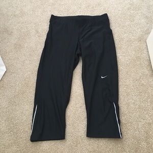Nike cropped leggings