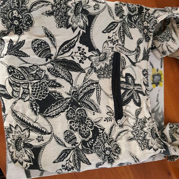 Crossbody bag - Picture 2 of 3