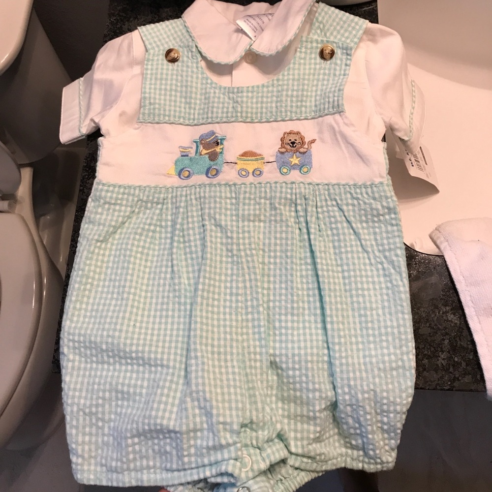 New gingham green shortall baby boy 6-9 month