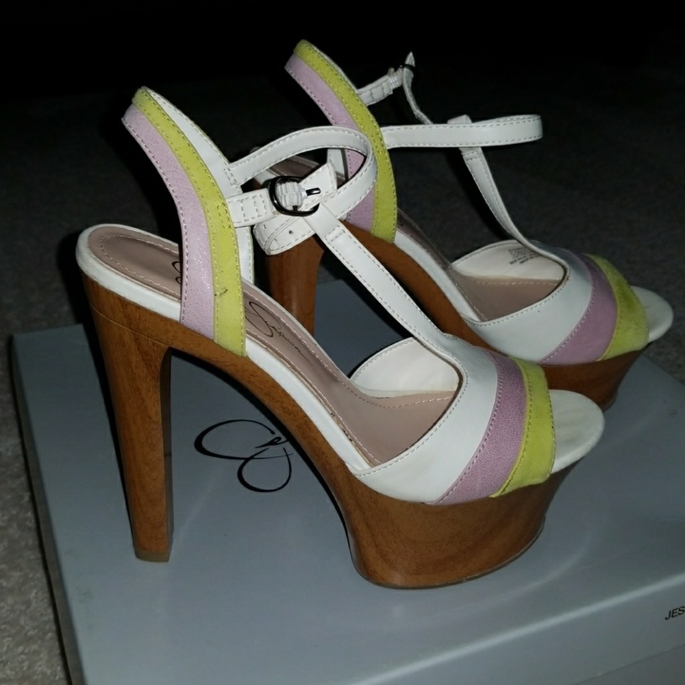 ⏭ Jessica Simpson platform sandals 5.5