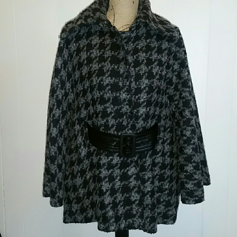 Chic Steve Madden swing coat