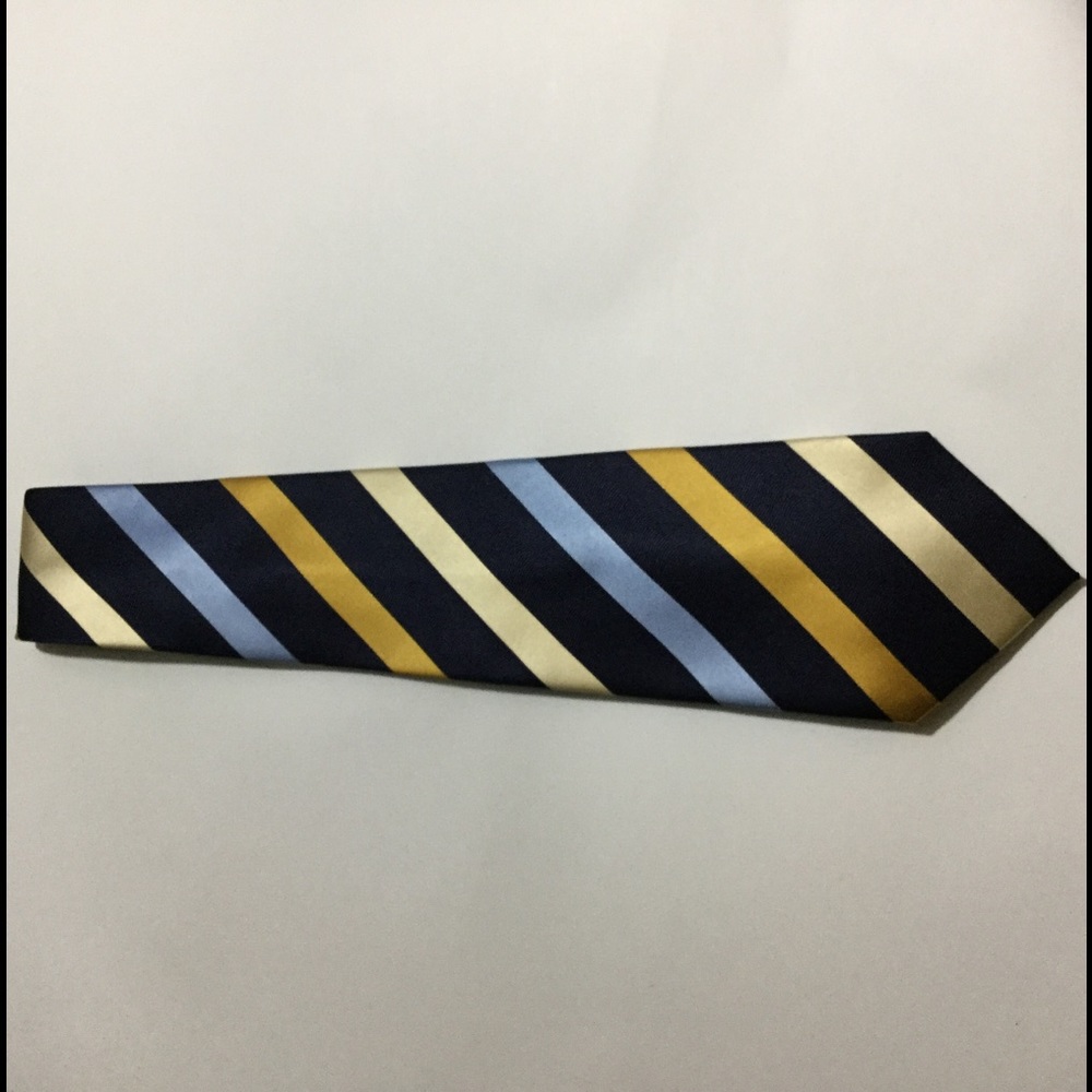 100% Silk Geoffrey Beene Tie