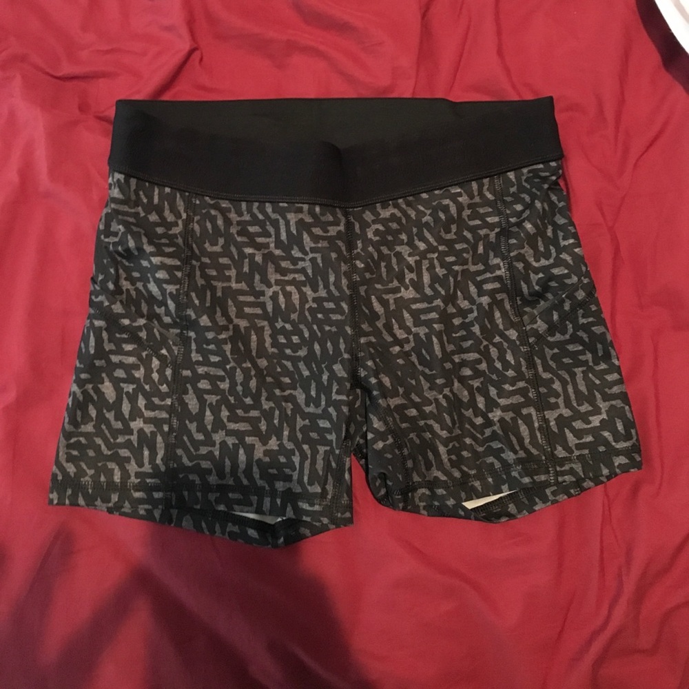 Lululemon tight shorts