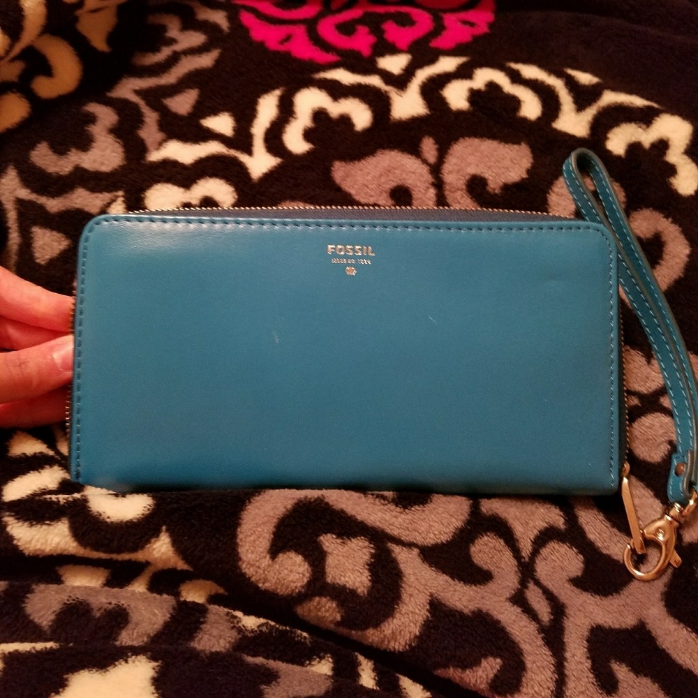 Fossil wallet