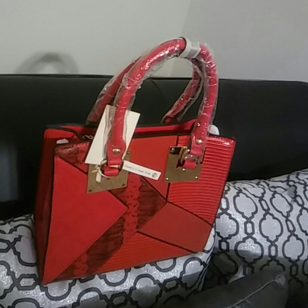 Brand-new!!! Very beautiful Womens Handbag.